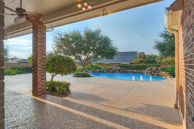 property at 20806 E Cameron Ridge Dr