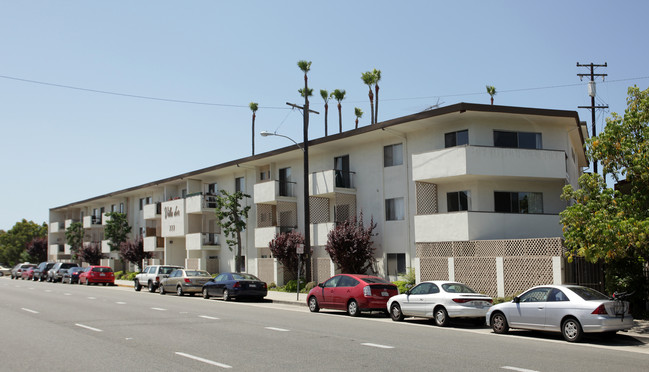 Villa Dor in Long Beach, CA - Foto de edificio - Building Photo