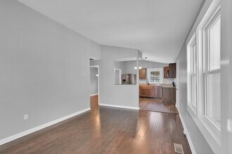 1004 E Russell Ct in Newport News, VA - Building Photo - Building Photo