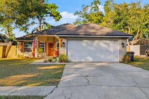 87159 Chesapeake Ave in Yulee, FL - Building Photo