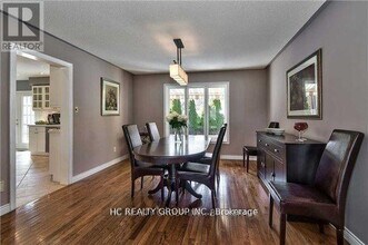 2171 Brays Ln in Oakville, ON - Building Photo - Building Photo