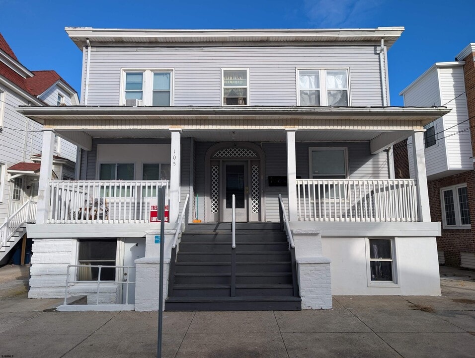 105 S Albion Pl in Atlantic City, NJ - Building Photo