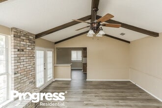 1814 SE 4th St in Grand Prairie, TX - Building Photo - Building Photo