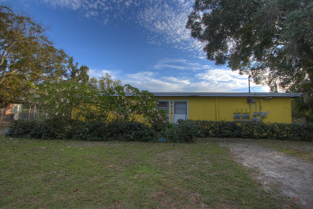 9411 Goldenrod Rd in Thonotosassa, FL - Building Photo