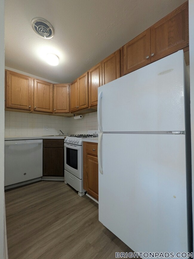 142 Kenrick St
