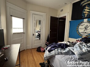 331 Faneuil St, Unit 2 in Boston, MA - Foto de edificio - Building Photo