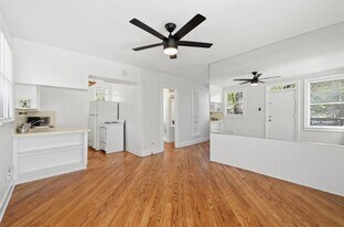 1403 Windsor Rd in Austin, TX - Building Photo