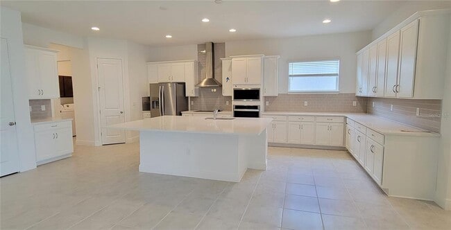 15142 Lake Bessie Loop in Winter Garden, FL - Building Photo - Building Photo