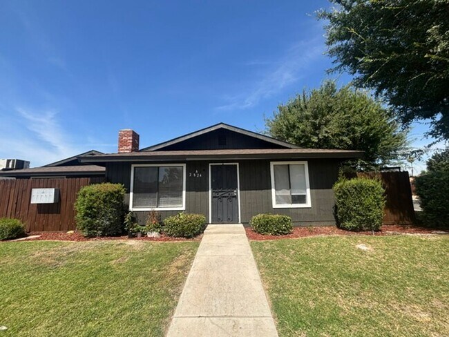 LEASE ONLY - 2824 N. HALF MOON DR.