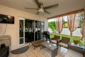 5309 SW 133rd Ave in Miramar, FL - Building Photo - Building Photo