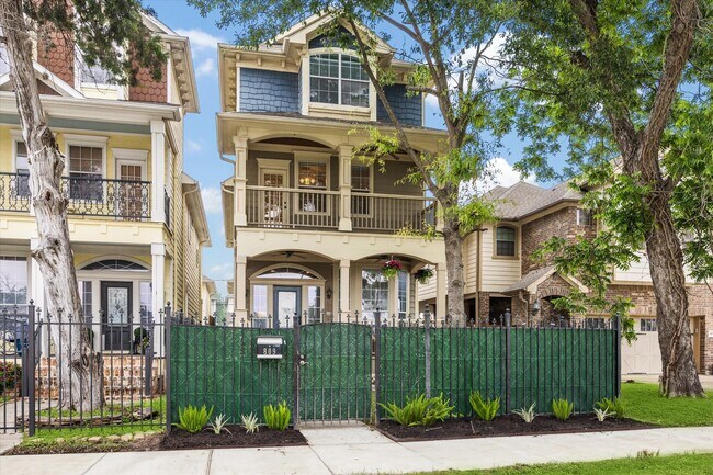 809 W 20th St in Houston, TX - Foto de edificio - Building Photo