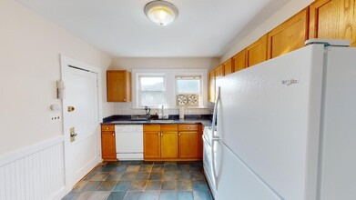 90 Harriet St, Unit 1 in Boston, MA - Building Photo - Building Photo