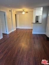 26347 Thousand Oaks Blvd in Calabasas, CA - Building Photo - Building Photo