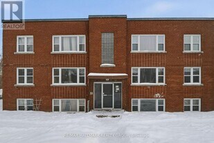 1171 Merivale Rd in Ottawa, ON - Building Photo