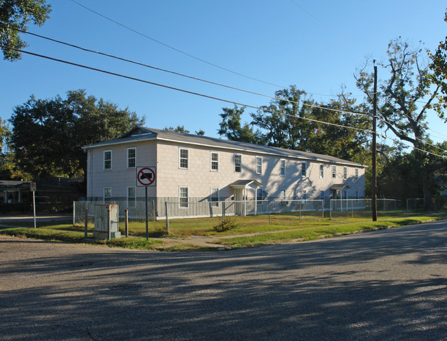 966 Texas St in Mobile, AL - Foto de edificio - Building Photo