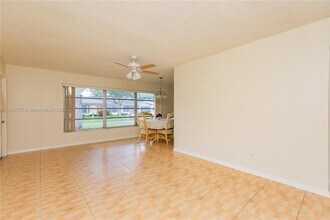 1055 NW 83rd Ave in Plantation, FL - Building Photo - Building Photo