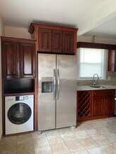 185 Christie Ave in Clifton, NJ - Foto de edificio - Building Photo