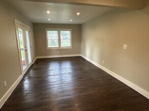 1931 Stevens Dr NE in Huntsville, AL - Building Photo - Building Photo