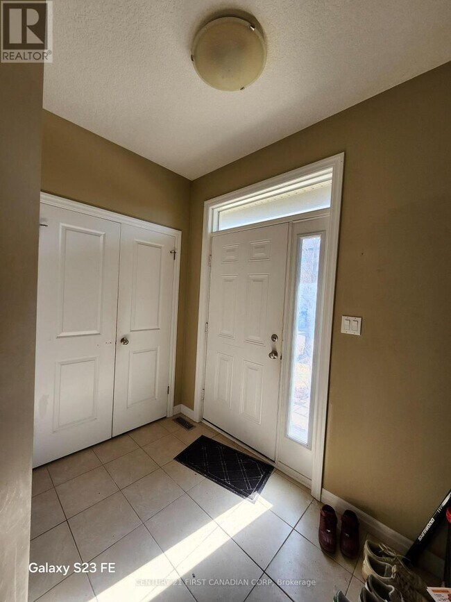 112 N Centre Rd in London, ON - Building Photo - Building Photo