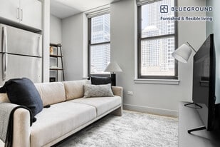 330 S Wells St in Chicago, IL - Building Photo