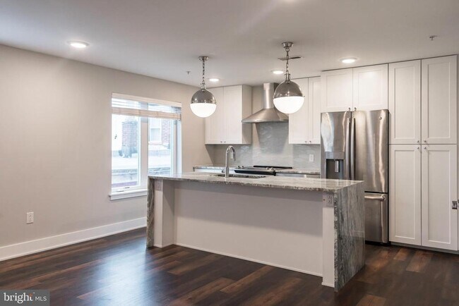 property at 817 N 20th St
