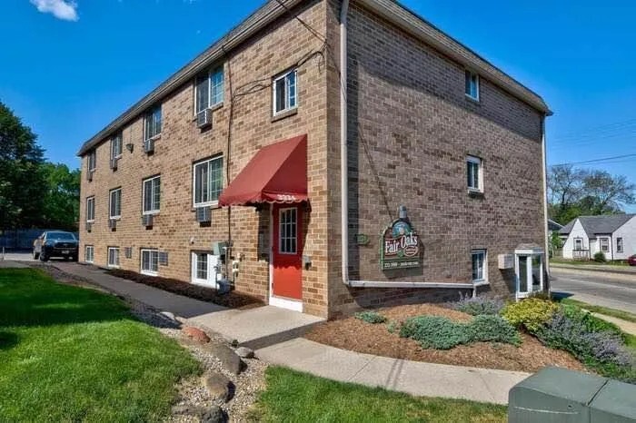 Fair Oaks Apartments in Madison, WI - Foto de edificio