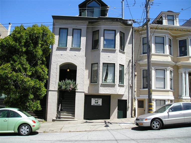 40 Carl St in San Francisco, CA - Building Photo