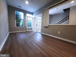22326 Tees Ter in Ashburn, VA - Building Photo - Building Photo