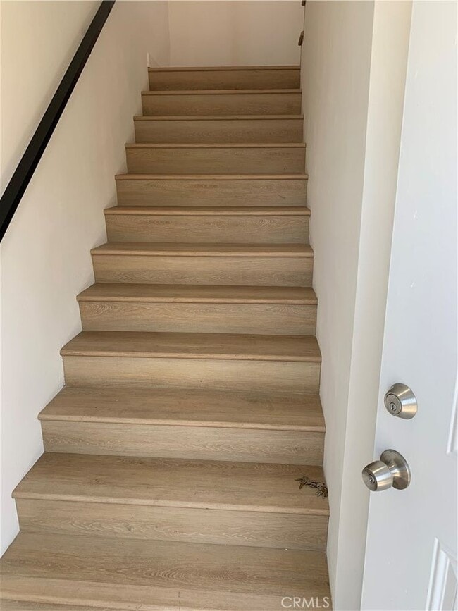 property at 1211 W 40th Pl