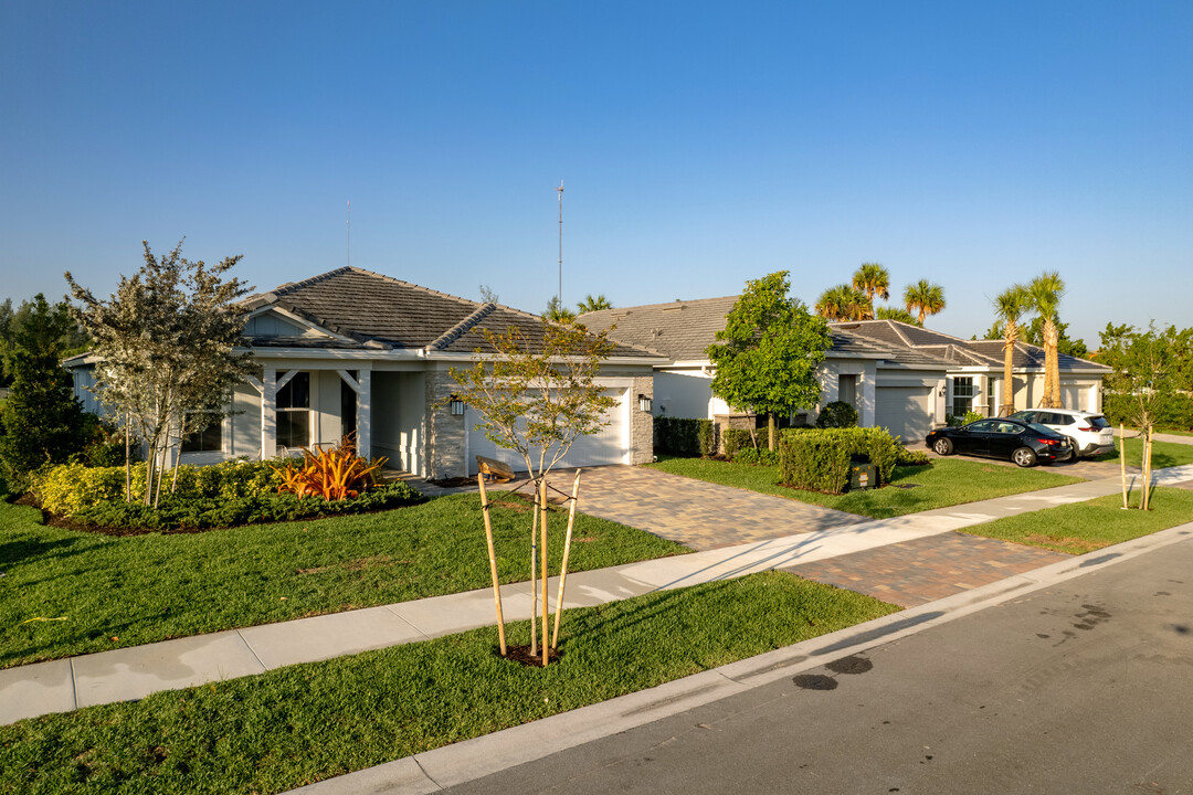 Windsong Estates in Lake Worth, FL - Foto de edificio