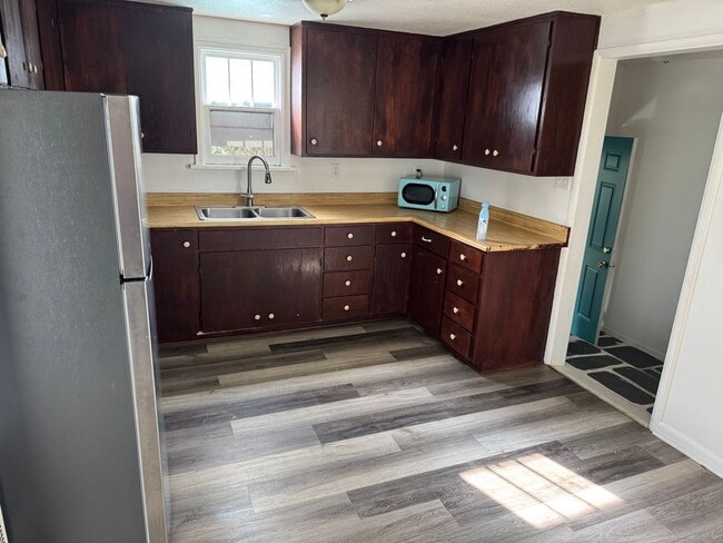 1880 River Rd in Eugene, OR - Building Photo - Building Photo