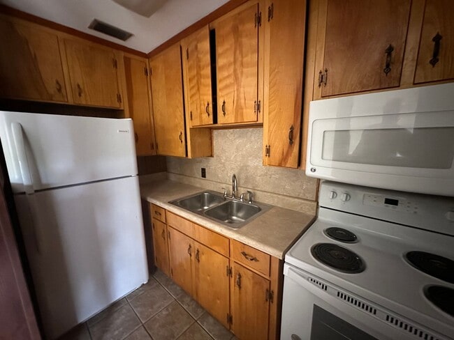 1415 McCauley Rd in Tallahassee, FL - Building Photo - Building Photo