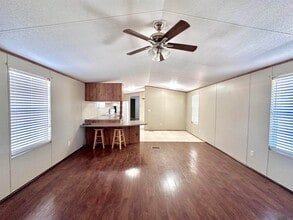 8338 Hackberry St in Sorrento, LA - Building Photo - Building Photo