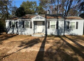 4510 Shadow Lawn Dr in Macon, GA - Building Photo
