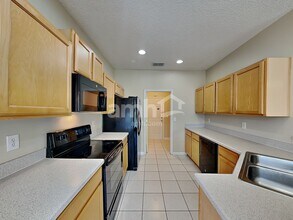 671 Southland Ln, Unit F312 in Orange Park, FL - Building Photo - Building Photo