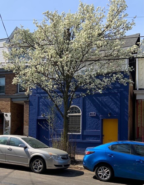 318 Atwood St in Pittsburgh, PA - Building Photo