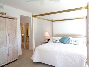 515 Laguna Royale Blvd in Naples, FL - Building Photo - Building Photo