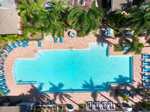 750 Millbrae Ct in West Palm Beach, FL - Building Photo - Building Photo