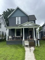 425 Hudson St in Eau Claire, WI - Building Photo