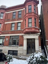 1049 W Altgeld St in Chicago, IL - Building Photo