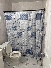 4717 SW 33rd Ave in Fort Lauderdale, FL - Building Photo - Building Photo