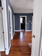 18 Hall St, Unit 3 in New Bedford, MA - Building Photo - Building Photo