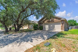 204 Chickadee Ln in Leander, TX - Building Photo - Building Photo