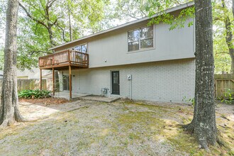 2051 Oak Shores Dr in Humble, TX - Building Photo - Building Photo