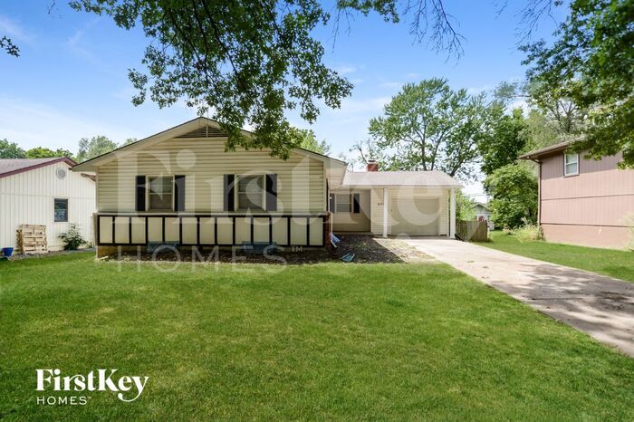 604 SW Williams St in Lee's Summit, MO - Building Photo
