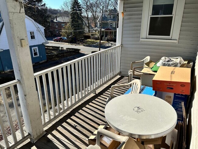 84 Walker St, Unit 3 in Newton, MA - Building Photo - Building Photo