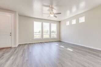 6045 N Hampstead Ave in Boise, ID - Building Photo - Building Photo