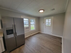 308 Samson St in Abbeville, LA - Building Photo - Building Photo