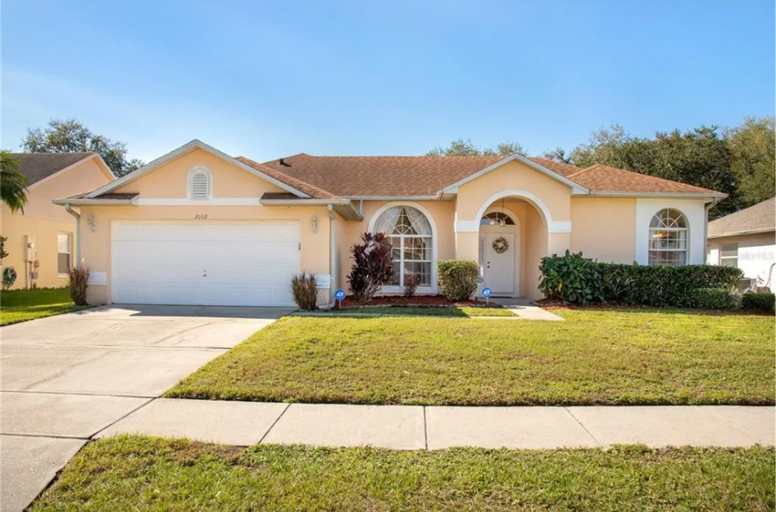 2002 Golden Oat Ct in Kissimmee, FL - Building Photo