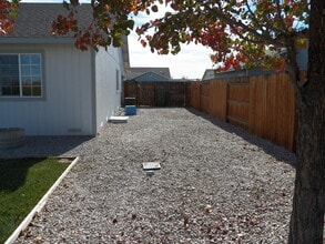 222 Colorado Ln in Fallon, NV - Building Photo - Building Photo